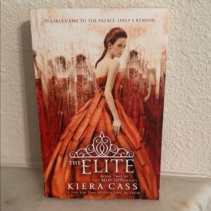 The Elite by Kiera Cass Book
